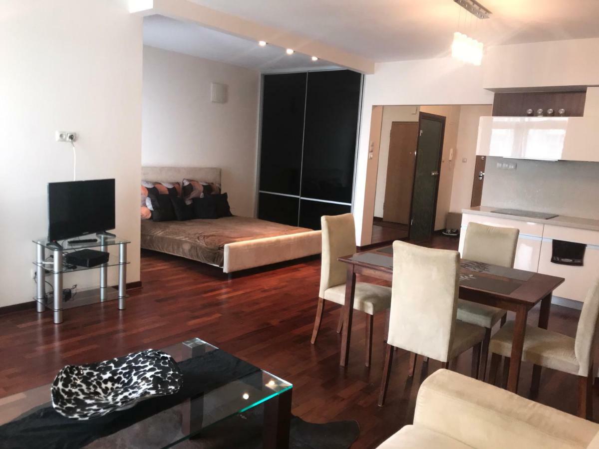 Apartament Gdanski Varşova Dış mekan fotoğraf